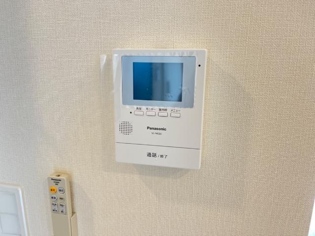 ルイズ・ハウス その他