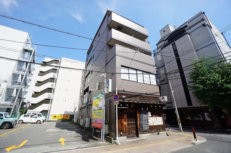 万里乃ビル 外観