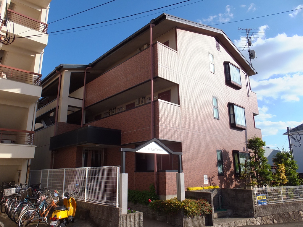 Ｈｉｌｌ　Ｔｏｐ　Ｔｅｒａｄａ 外観
