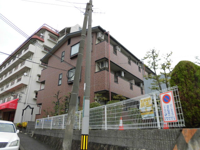 Ｈｉｌｌ　Ｔｏｐ　Ｔｅｒａｄａ 外観