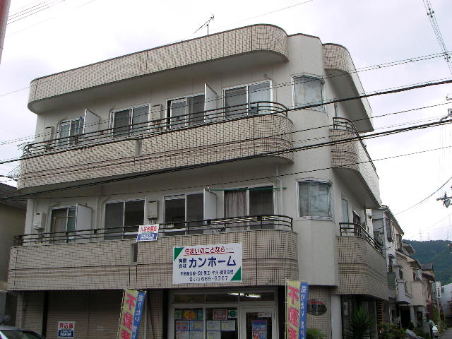 アンフィニィ・上牧 外観