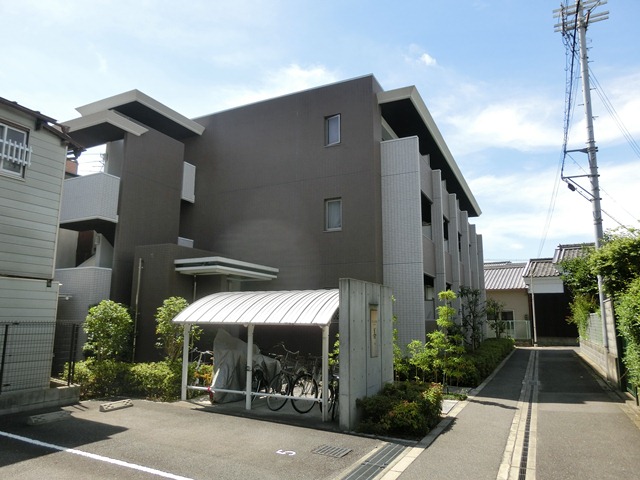 エクレール善 外観