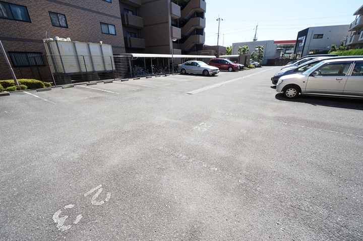 アルフォルス・エム その他