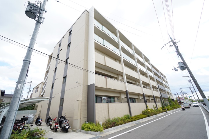 フロイデ川添 外観