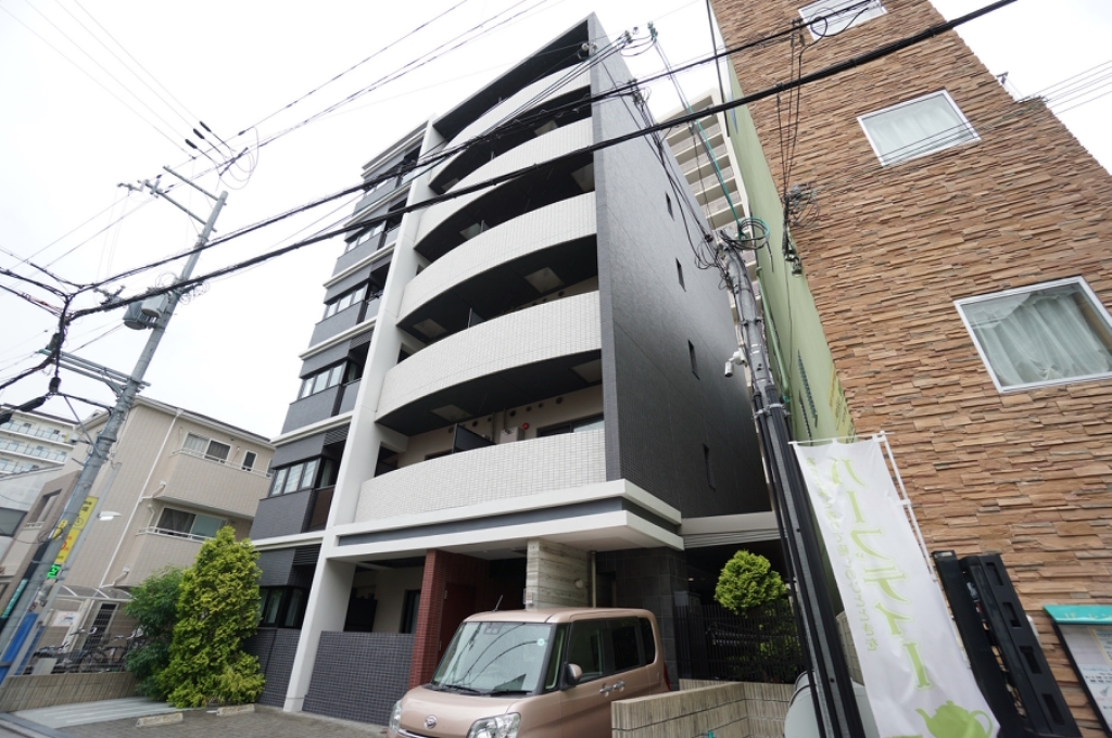Ｄ’ＴＯＷＥＲ芥川 外観