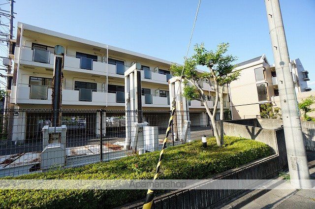 ロイヤルハイツ 外観
