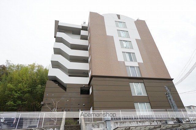 リアライズ高槻 外観