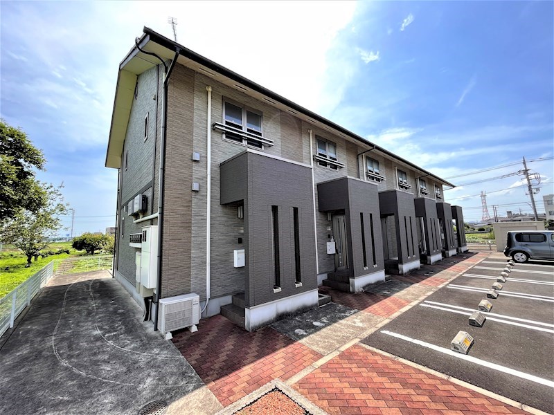 カルス大宮 外観