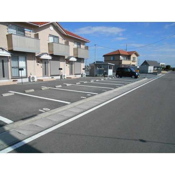 ガーデンハイツ 駐車場