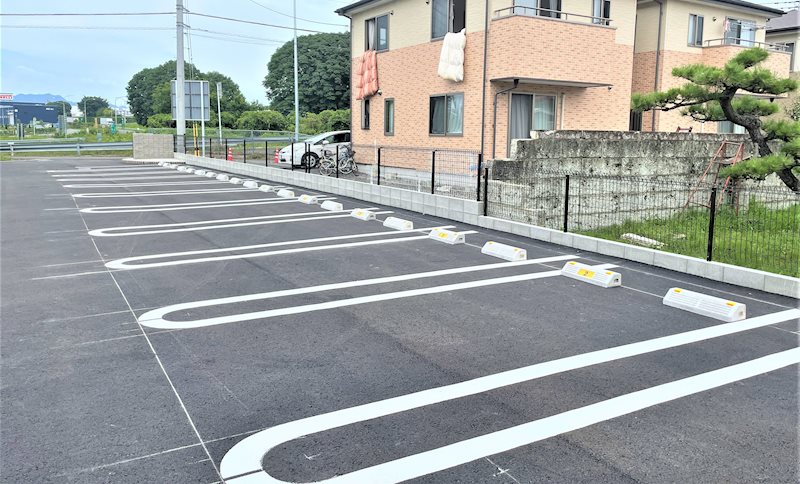 ドゥーボア（Doux　Boir） 駐車場