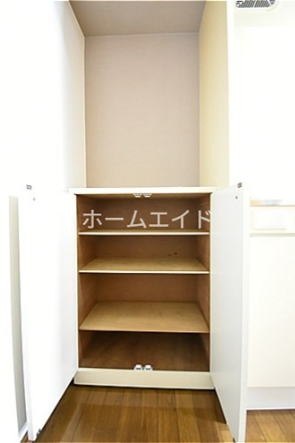 ハイツ橘 収納