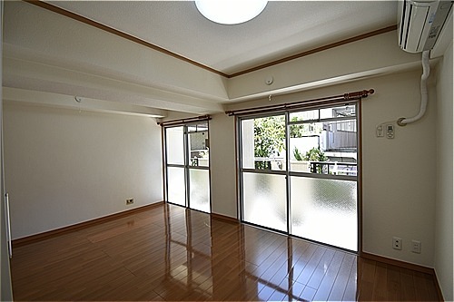 朝日マンション（区分所有建物の賃貸区画） ベッドルーム