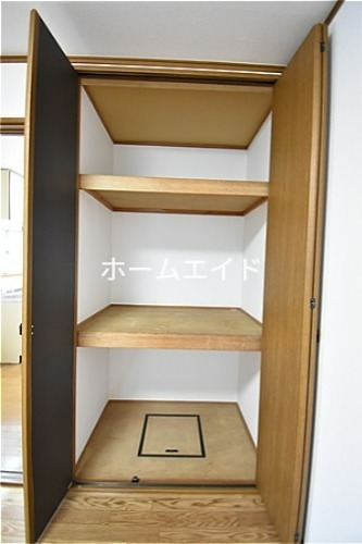 ハイツ橘 収納
