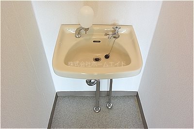安西ビル 洗面所