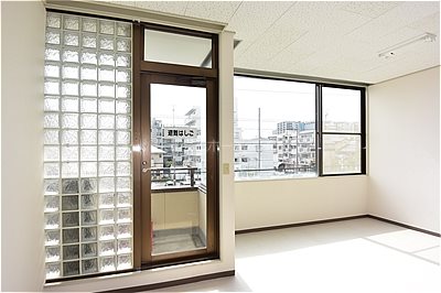 安西ビル 内装