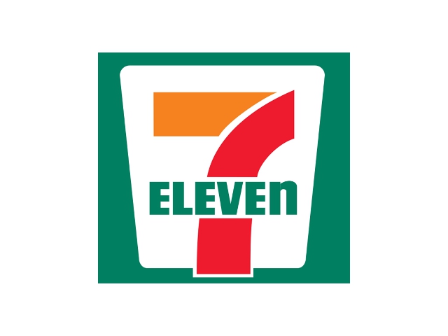 ヒューゲルハイム　Ｃ棟 コンビニ