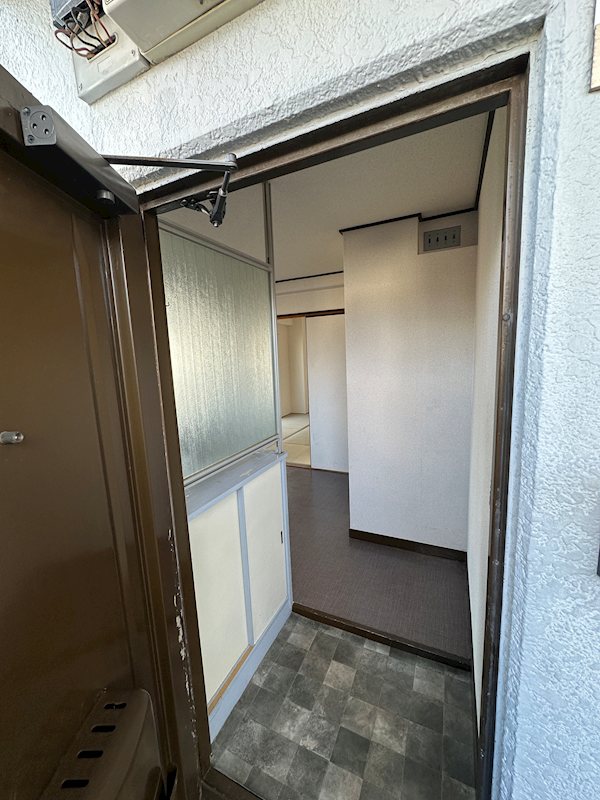 新森グリーンハイツ 玄関