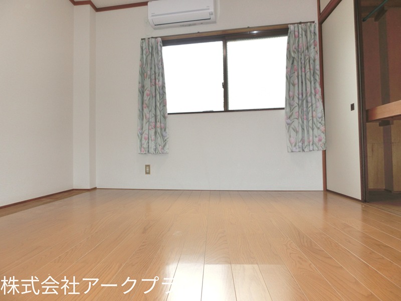 麻里布８８ビル ベッドルーム