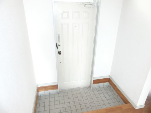 山口県岩国市青木町２丁目 玄関