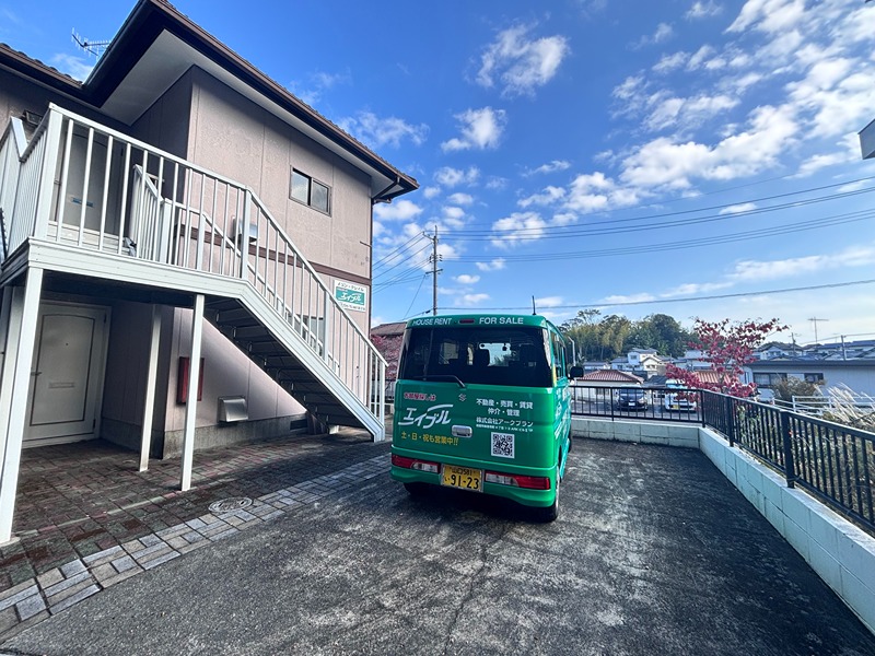 メゾン・クレイル（大竹） 駐車場