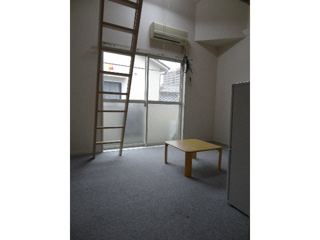 アンピエス元町 リビング