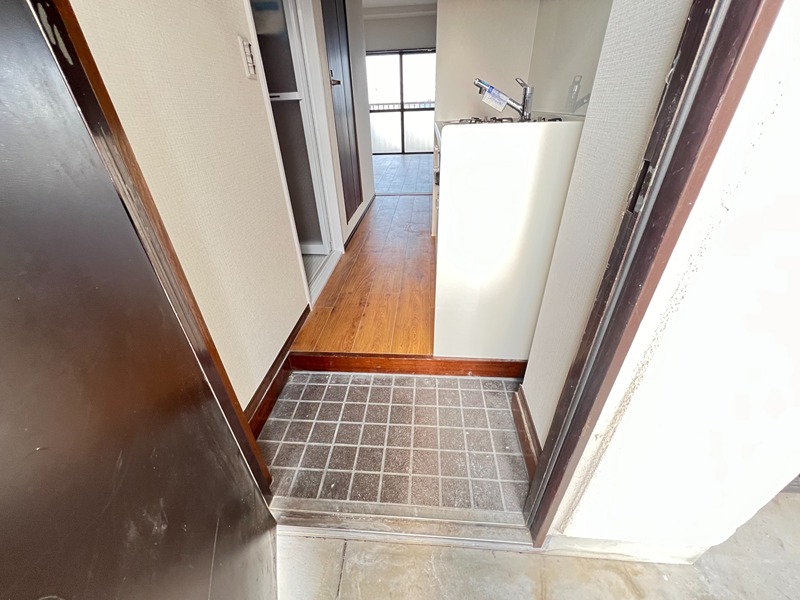小林マンション 玄関