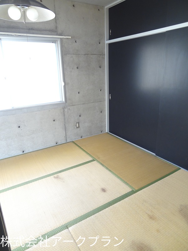Sビル 駐車場