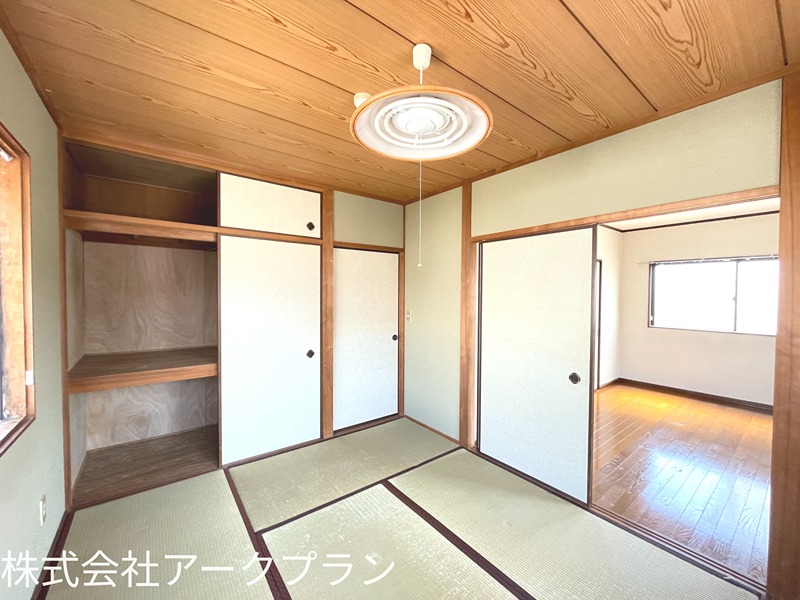 小林マンション 収納