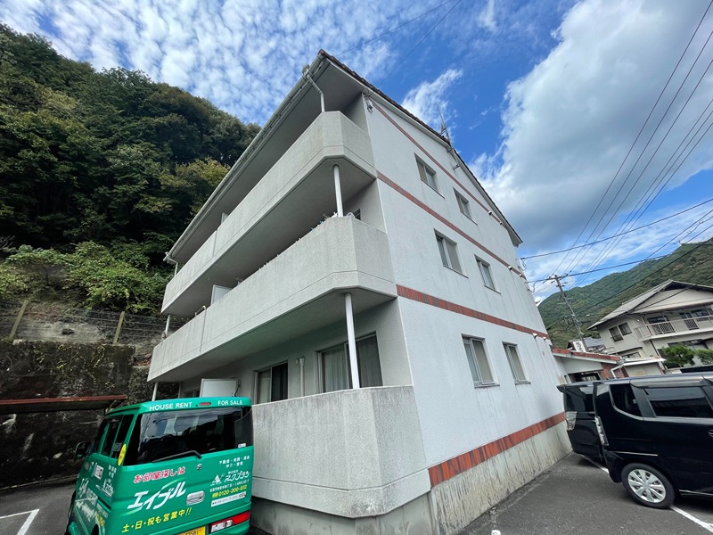コンフォール世紀 外観