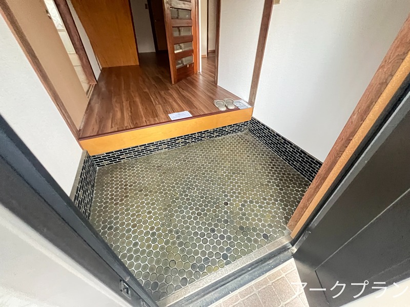小川様貸家 玄関