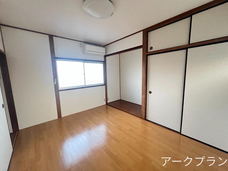 小川様貸家 ベッドルーム