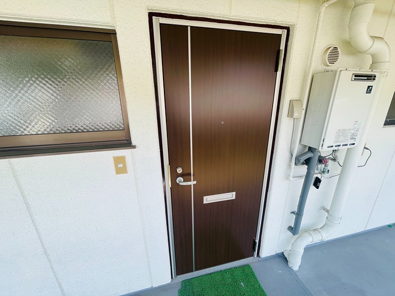中内アパート 玄関