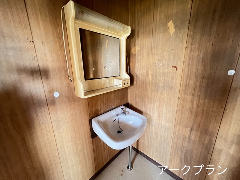 鈴川アパート 洗面所