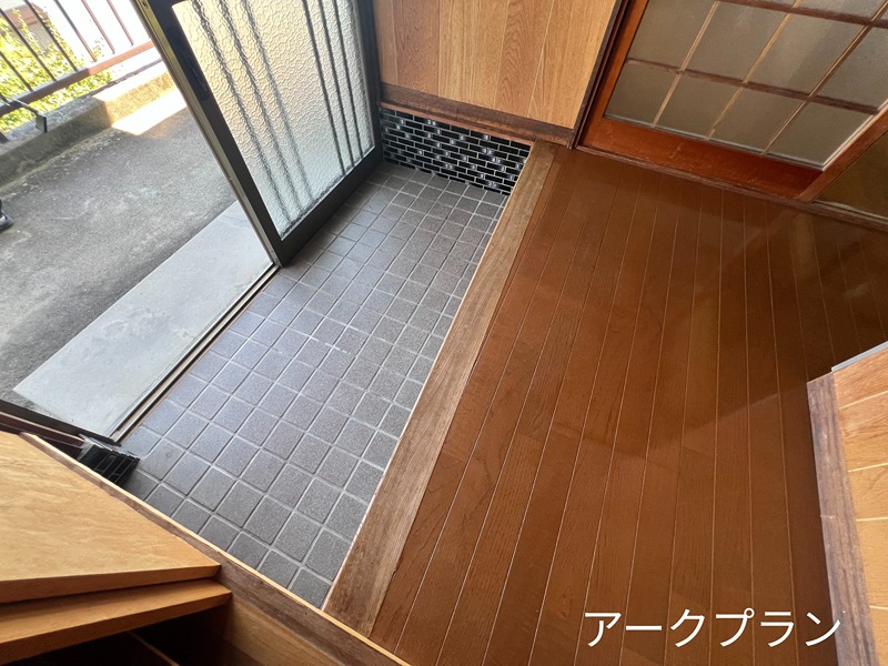 鈴川アパート 玄関