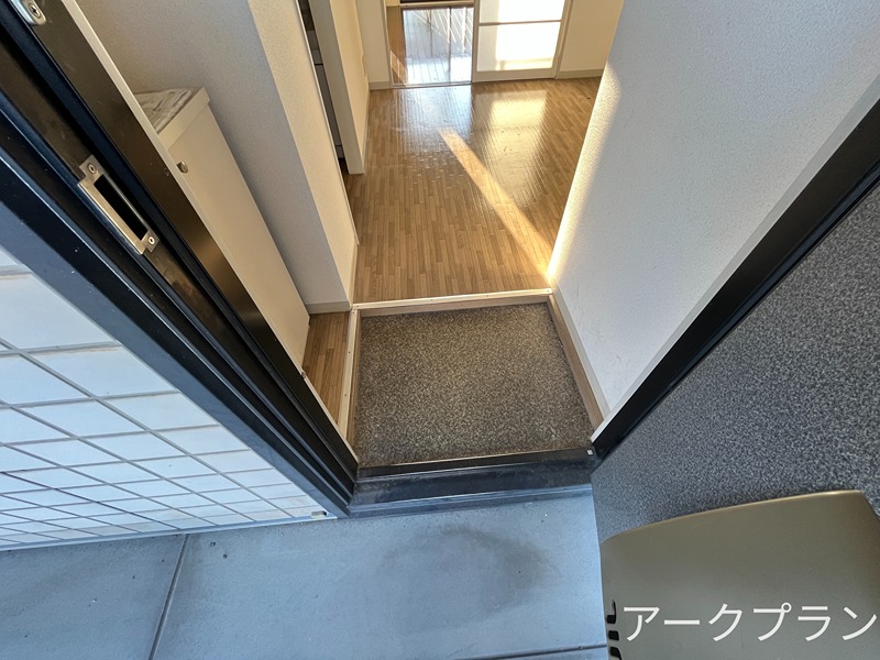 コンセール三笠 玄関