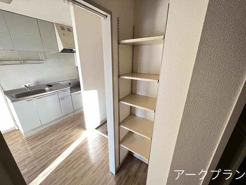 コンセール三笠 収納
