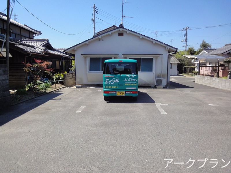 村本様貸家　D 駐車場