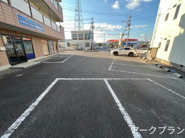 ビルドＭ 駐車場