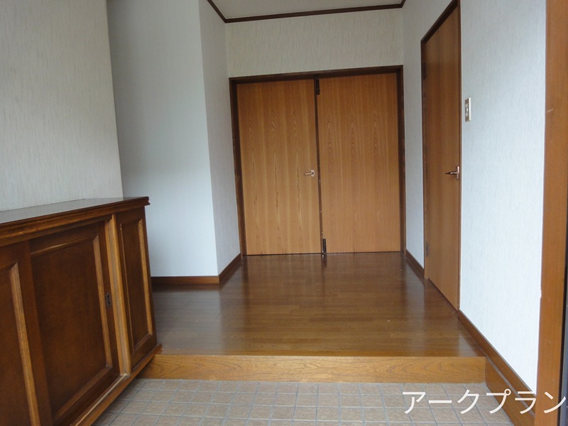 中川様貸家（南岩国） 玄関
