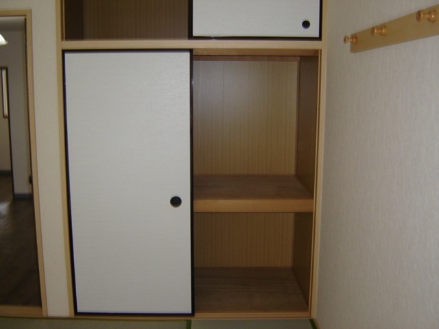 グランビュー平田 収納