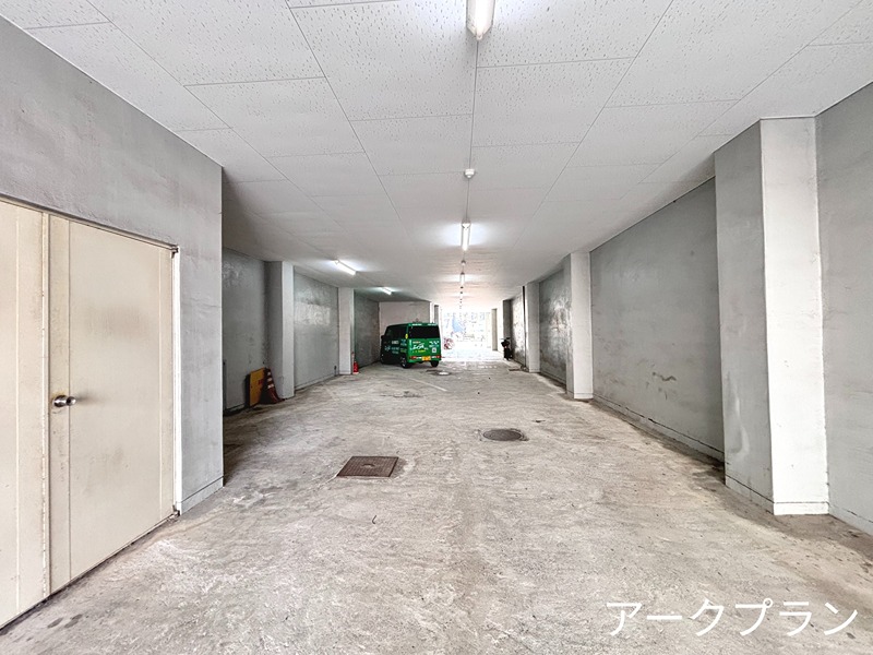 FCビル 駐車場