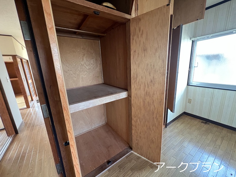 車町2丁目貸家 収納
