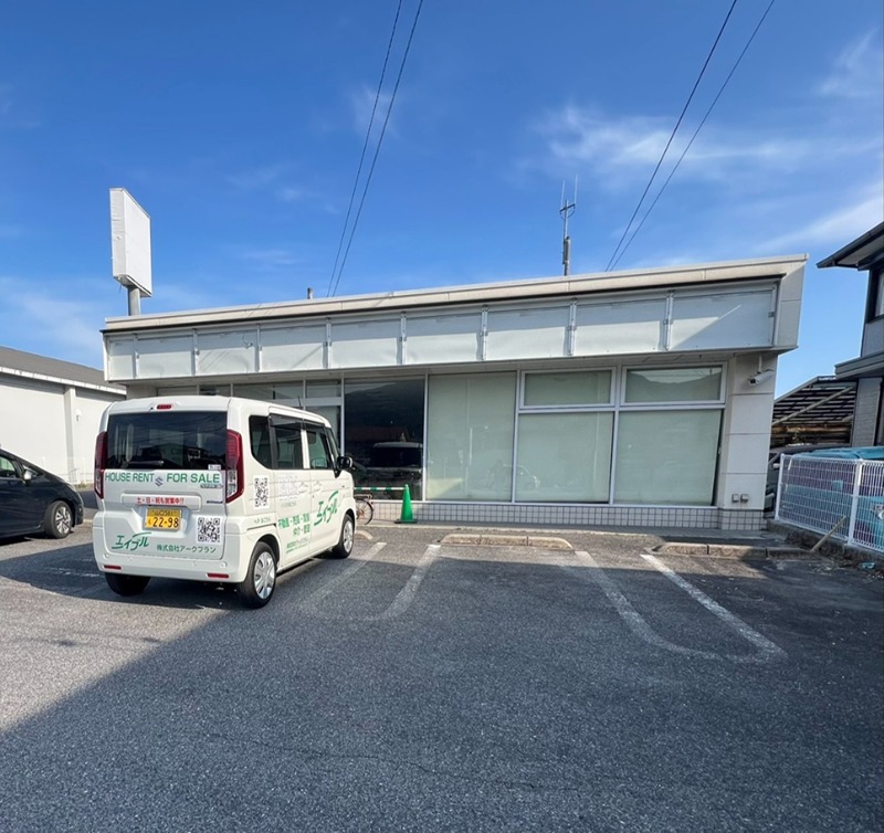 通津店舗 駐車場