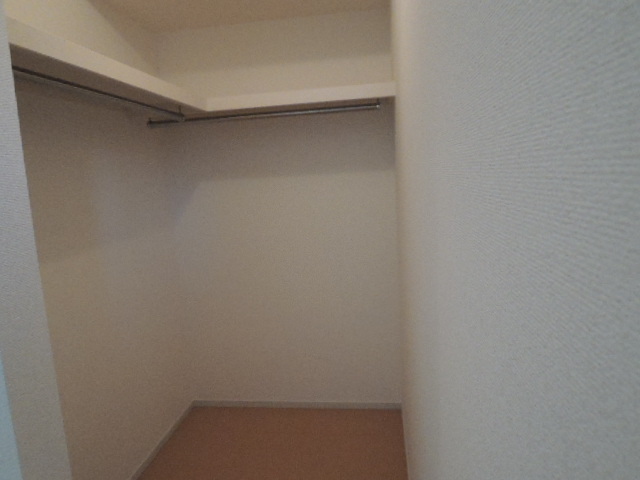 レフィーノＡ 収納