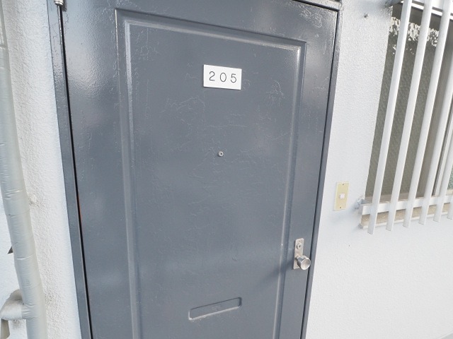 中村ビル 玄関