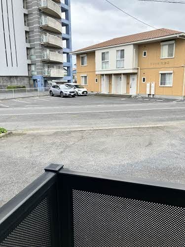 エステートK 駐車場