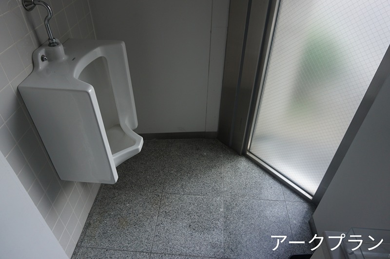 モンヤビル（テナント） 玄関