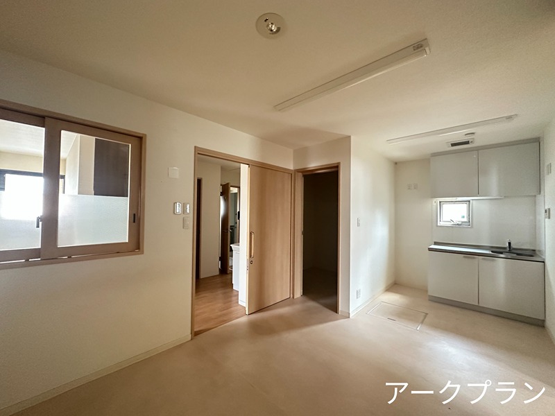今津町テナント リビング