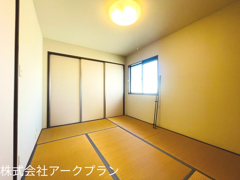 ハピネスサカエ ベッドルーム