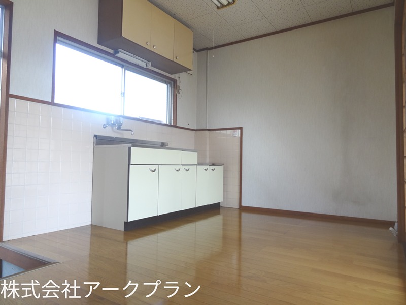 コーポ錦 駐車場
